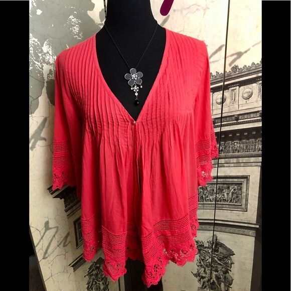 Beautiful top by V Christina in size small - Picture 1 of 2